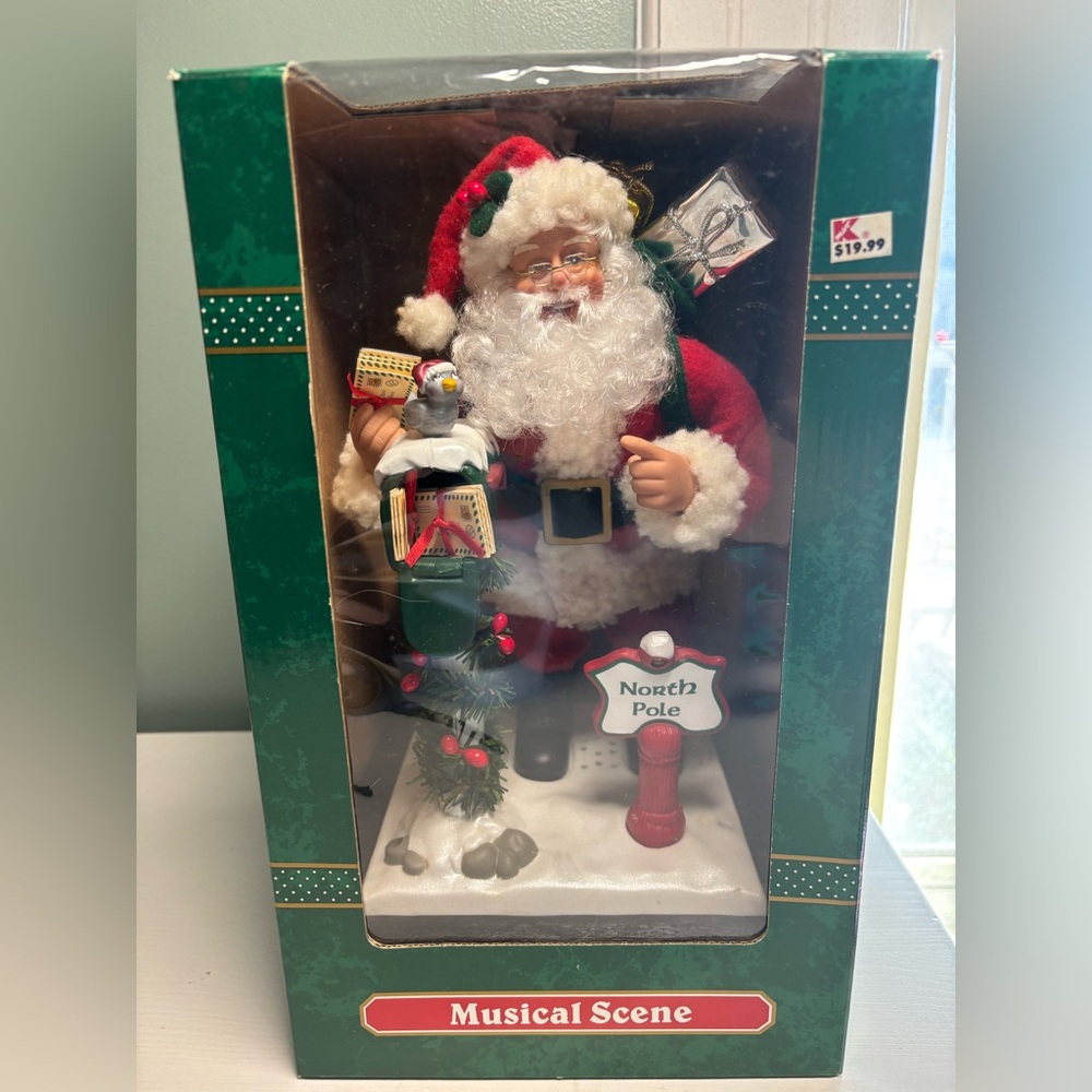 Vintage Trim A Home Christmas Lighted Musical Holiday Scene Santa North Pole